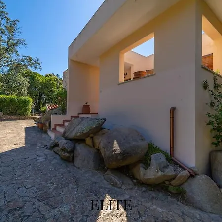 Rosa Con Vista Mare E Spa Villa